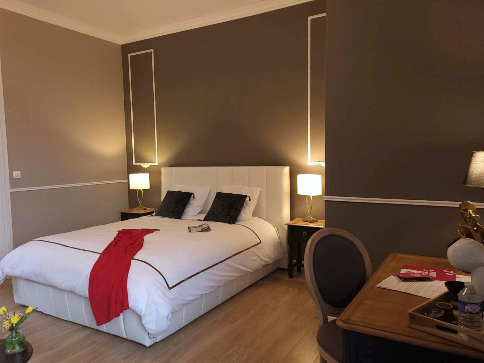 Chateau De La Rose Cluis Ngoại thất bức ảnh